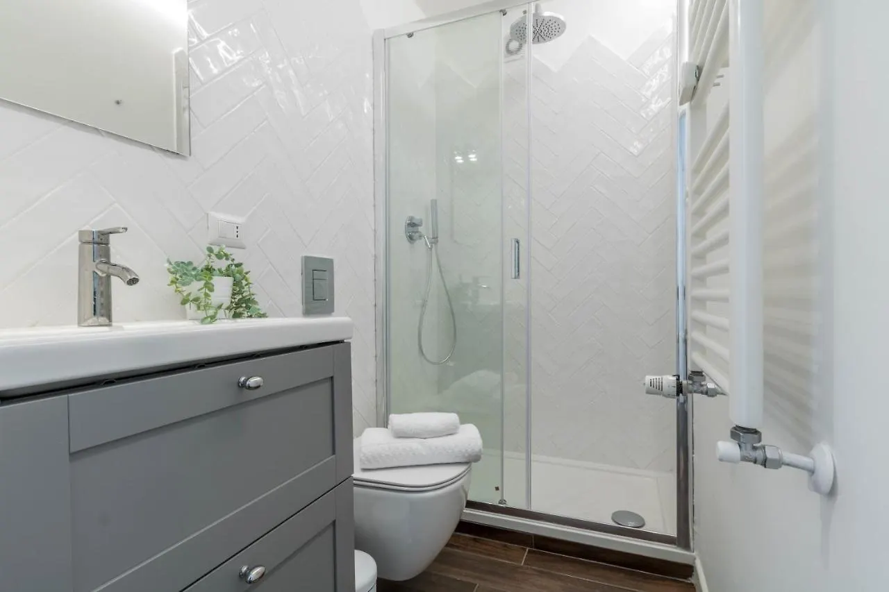 Joivy Chic Apartment For 3 Close To Sempione Park Milan Italy