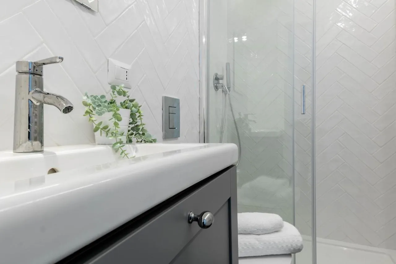 Joivy Chic Apartment For 3 Close To Sempione Park Milan
